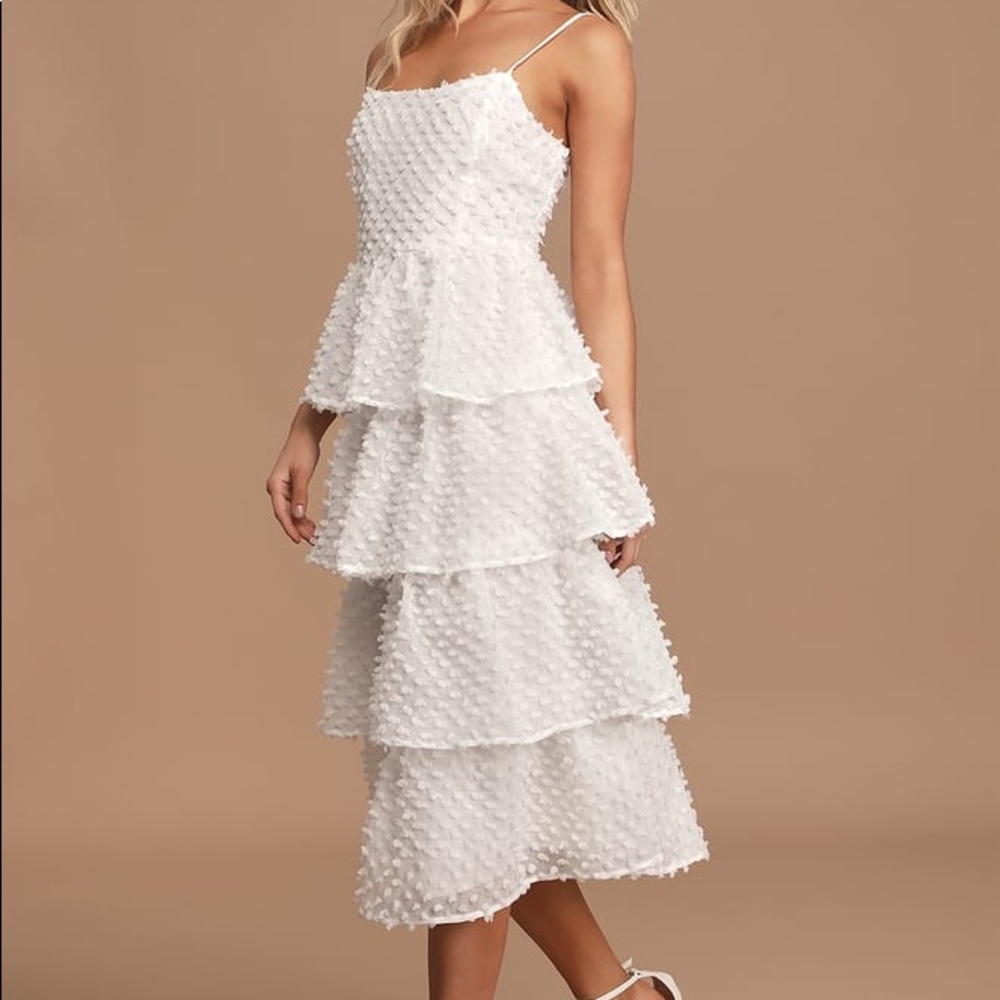 NWT Lulu’s ‘Flirting With You’ Tiered Pom Pom Midi